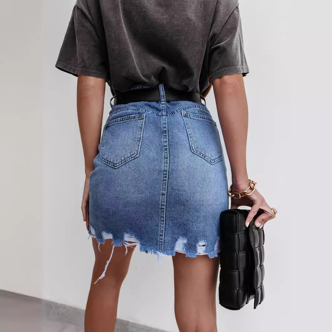 Dame denimnederdel i moderne destroyed-look med høj talje og frynsekanter Stilla