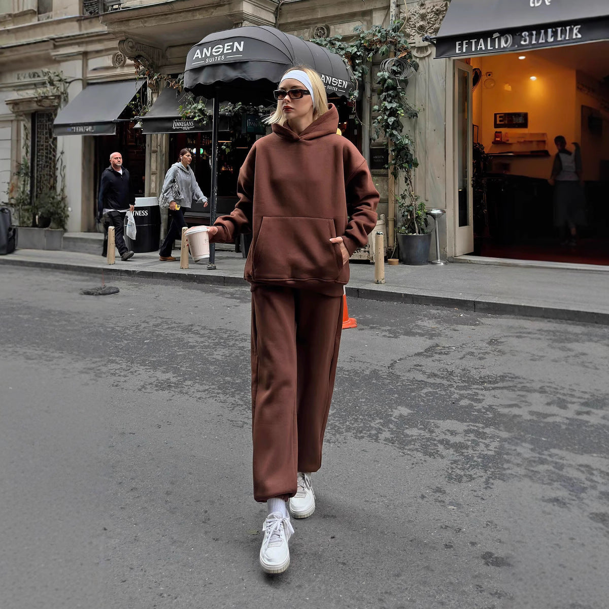 Dame afslappet oversized hoodie og bred bukser sæt Stilla