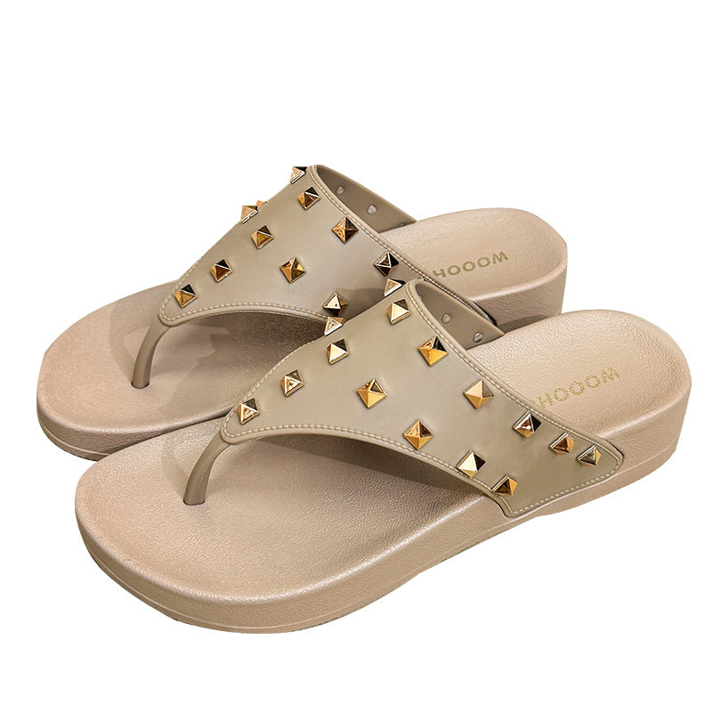 Dame Designer Flip-Flops med stilfulde pynte-nagler Stilla