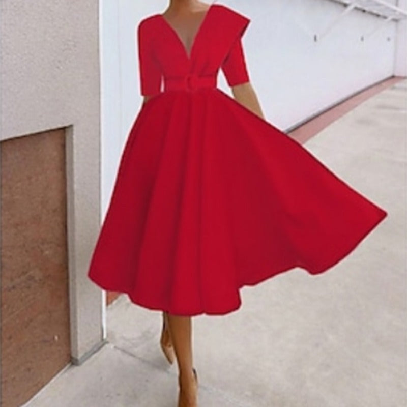 Dame A-formet kjole med asymmetrisk V-hals og taljeret bælte Stilla