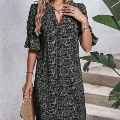 Dame afslappet blomsterkjole med V-udskæring og udstrakte ærmer Stilla