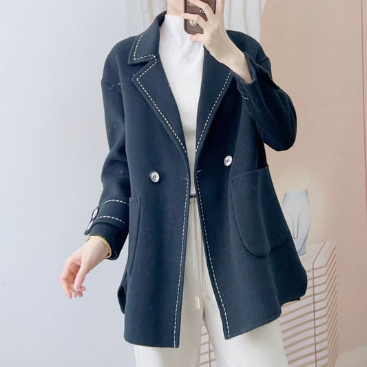 Dame Dobbelt række Uld Jakke med store lommer og elegante knapper Stilla