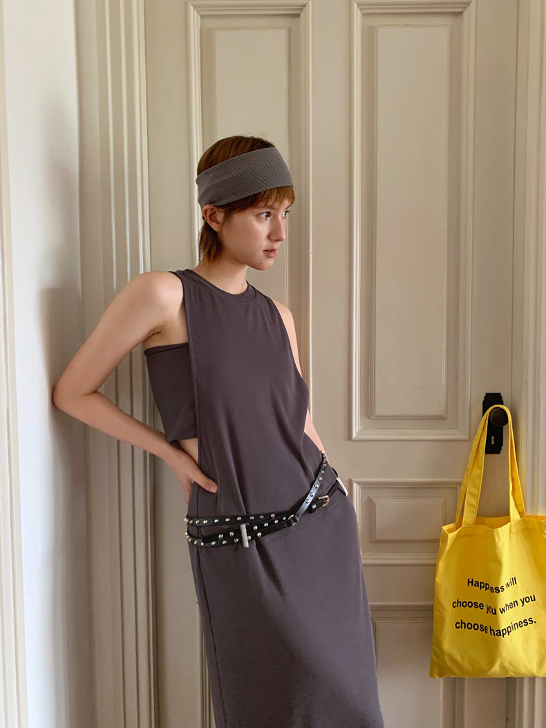 Dame afslappet maxikjole med asymmetrisk snit og stiligt bælte Stilla