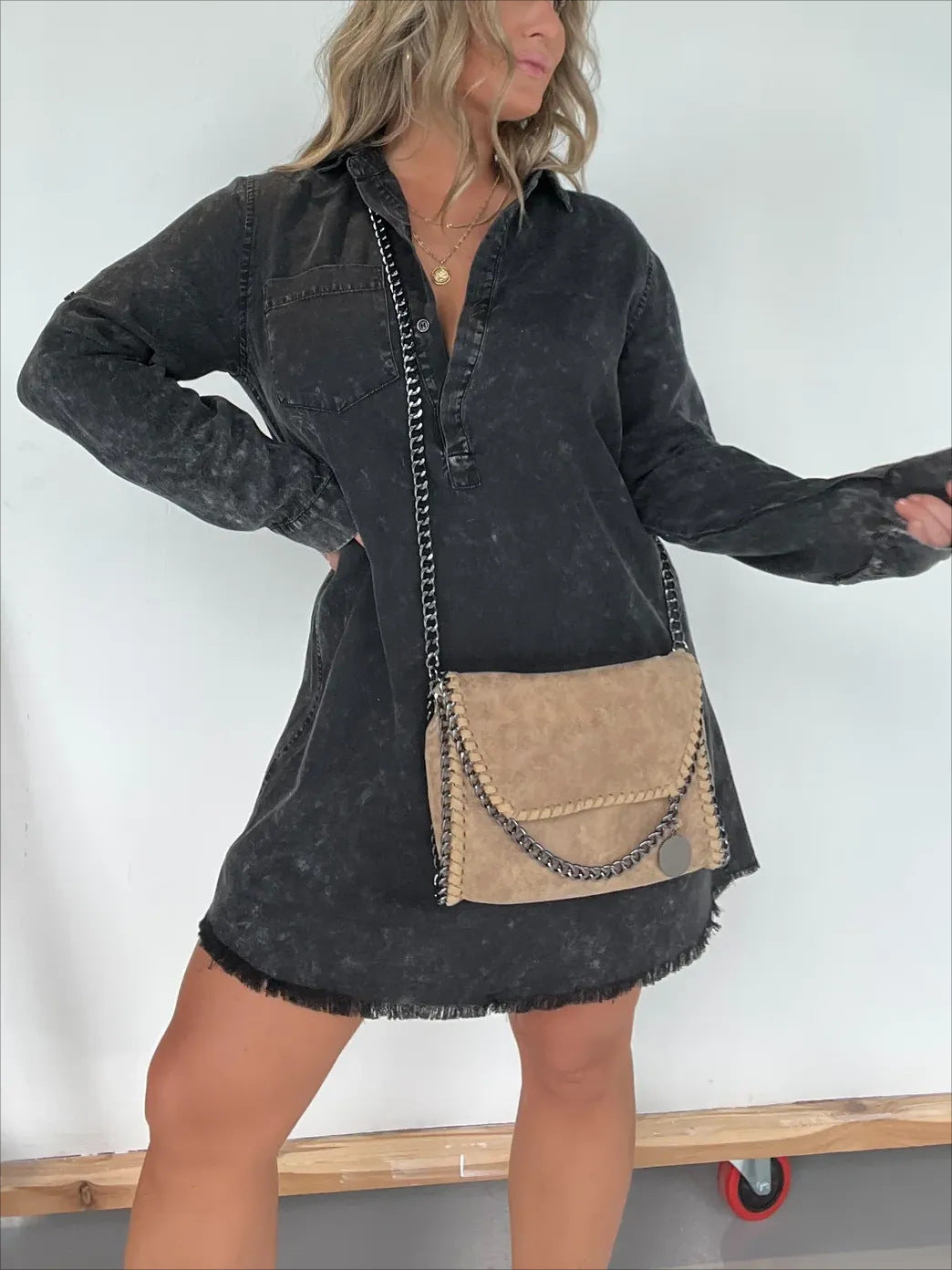 Dame Denim-langærmet kjole med struktureret fløjl-design og knapbar liste Stilla