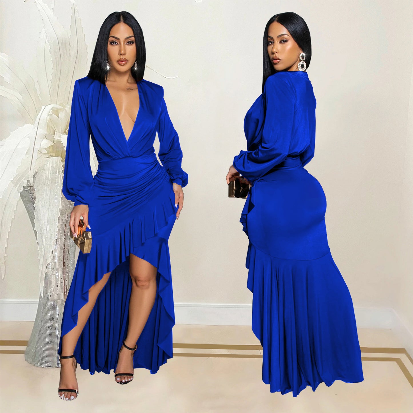 Dame elegant aftenkjole med raffinerede draperingsdetaljer og høj slit Stilla