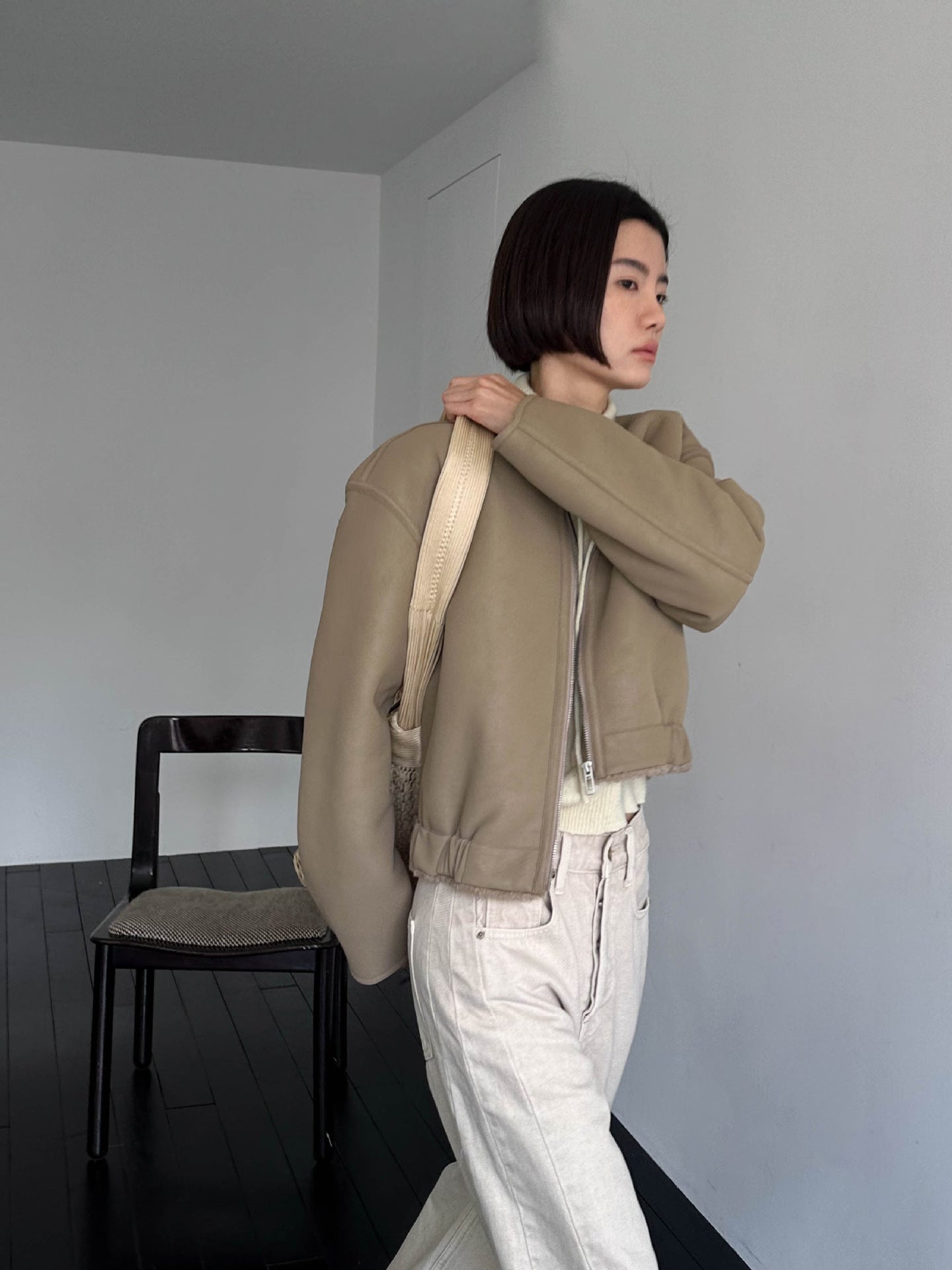 Dame afslappet læderjakke med kontrasterende detaljer og moderigtigt snit Stilla