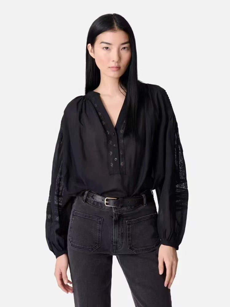 Dame afslappet bluse med fint V-udskæring og voluminøse ærmer Stilla