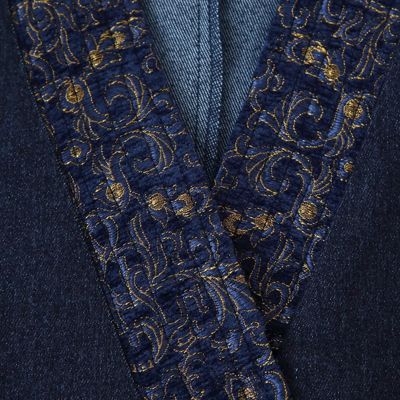 Dame elegant jakke med dekorerede ærmer Stilla