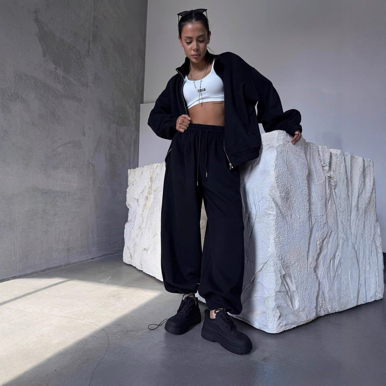 Dame afslappet fritidssæt med oversized jakke og bred talje Stilla