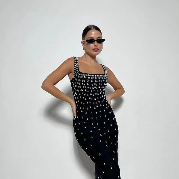 Dame elegant aftenkjole med funklende rhinsten og tætsiddende snit Stilla