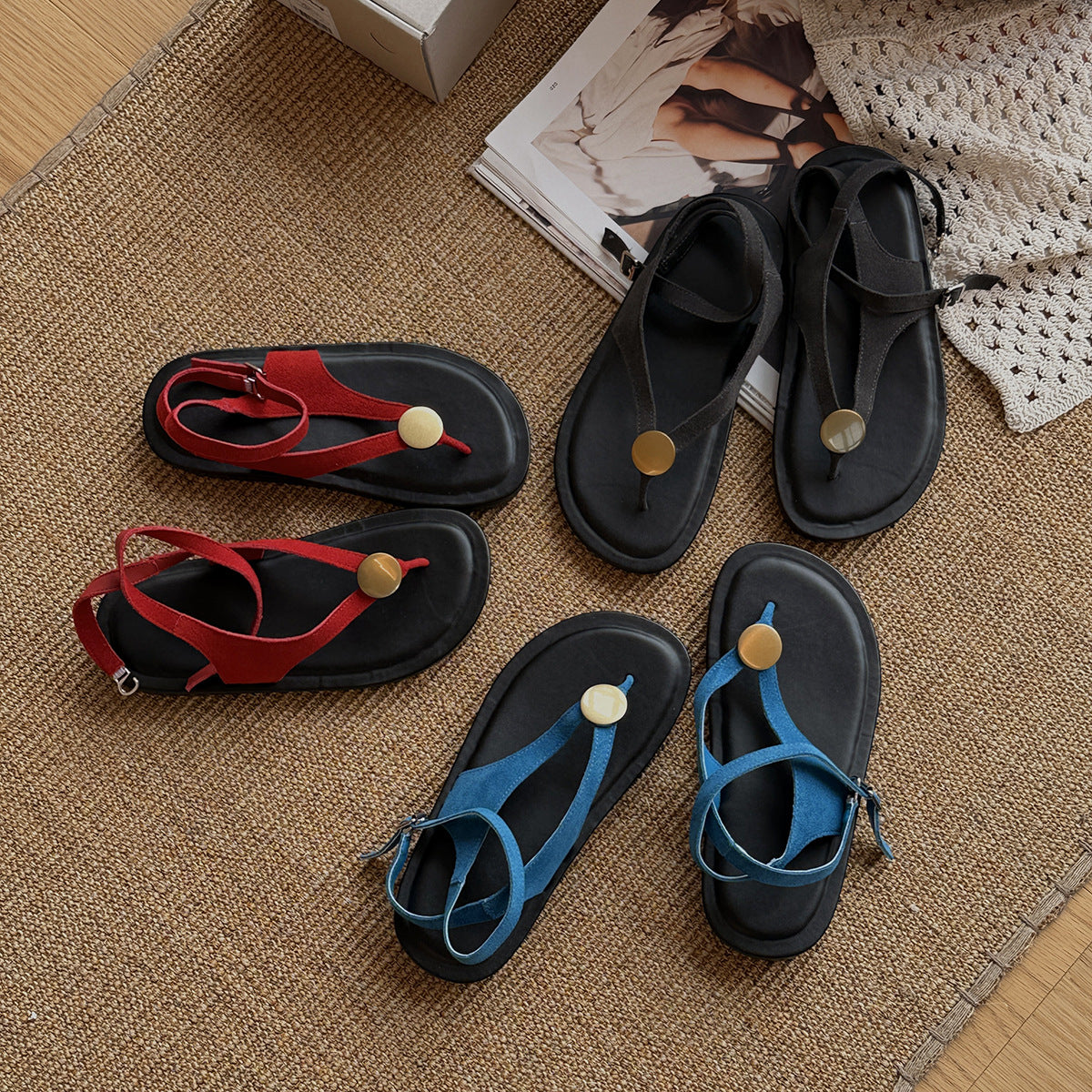 Dame Casual Chic Tanga Sandaler med stilfuld ankelrem Stilla