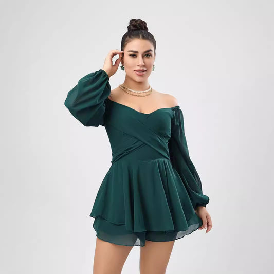 Dame romantisk jumpsuit med off-shoulder-design og flæsedetaljer Stilla