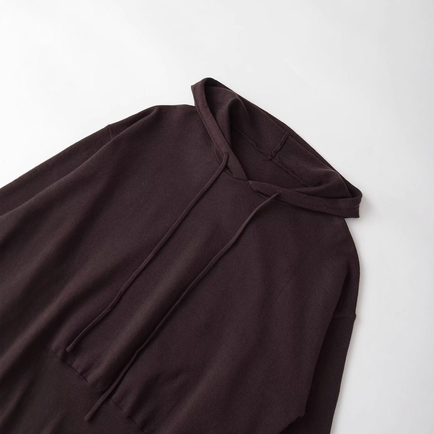 Dame afslappet hoodie med blødt indvendigt lag og praktiske snoretræk Stilla