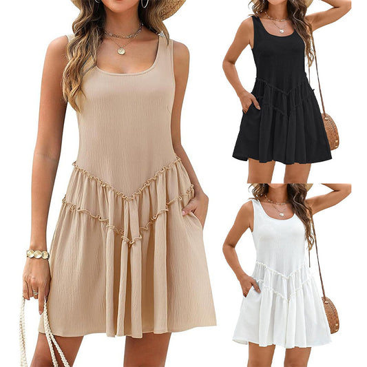 Dame afslappet fritidskjole med flæsedetaljer og praktiske lommer Stilla