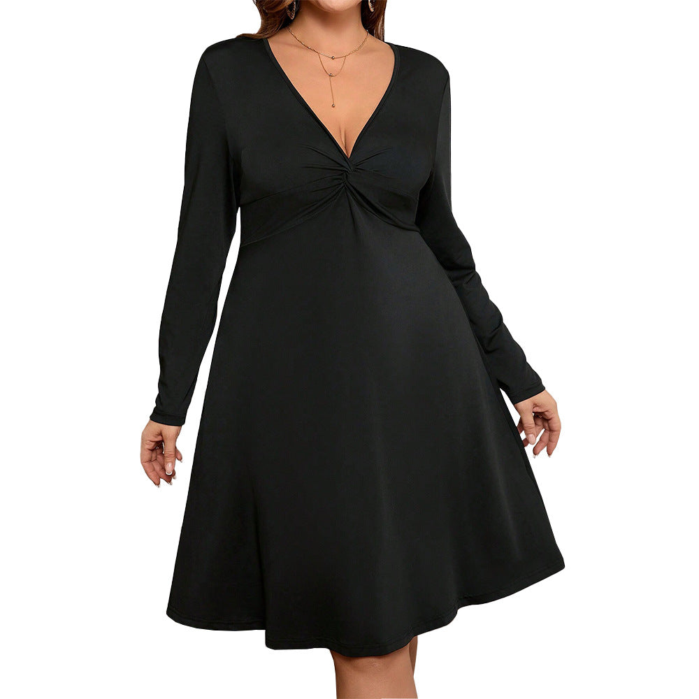 Dame elegant A-linje kjole med dyb V-udskæring og innovativt twist-detalje Stilla