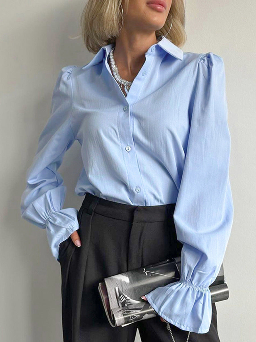 Dame elegant bluse med brede, splittede ærmer og klassisk krave Stilla