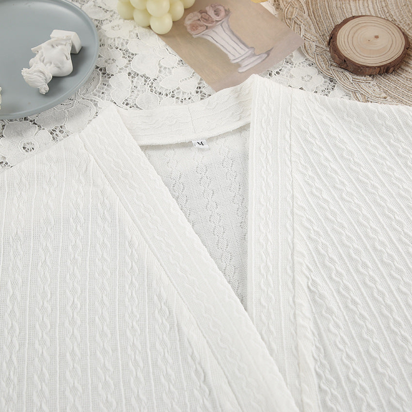 Dame afslappet morgenjakke-sæt med elegant knapliste og fint struktureret design Stilla