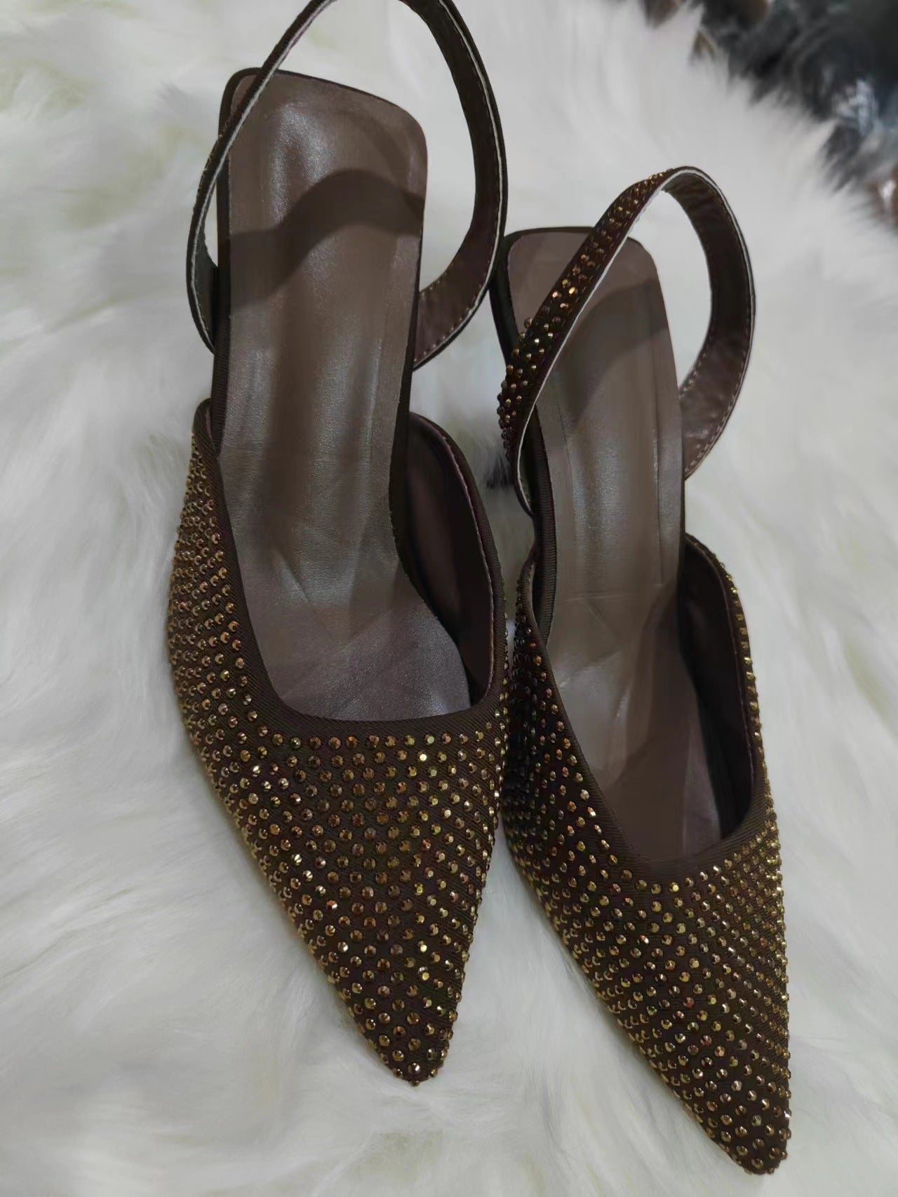 Dame Slingback Pumps med funklende strassapplikationer Stilla
