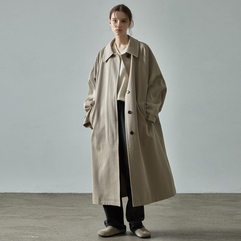 Dame Oversized Trenchcoat med stilfuldt snit og praktiske lommer Stilla