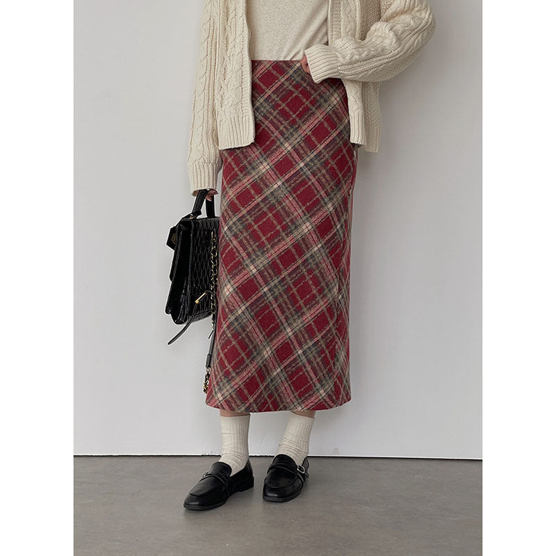 Dame afslappet maxiskørt med ternet design og asymmetrisk snit Stilla