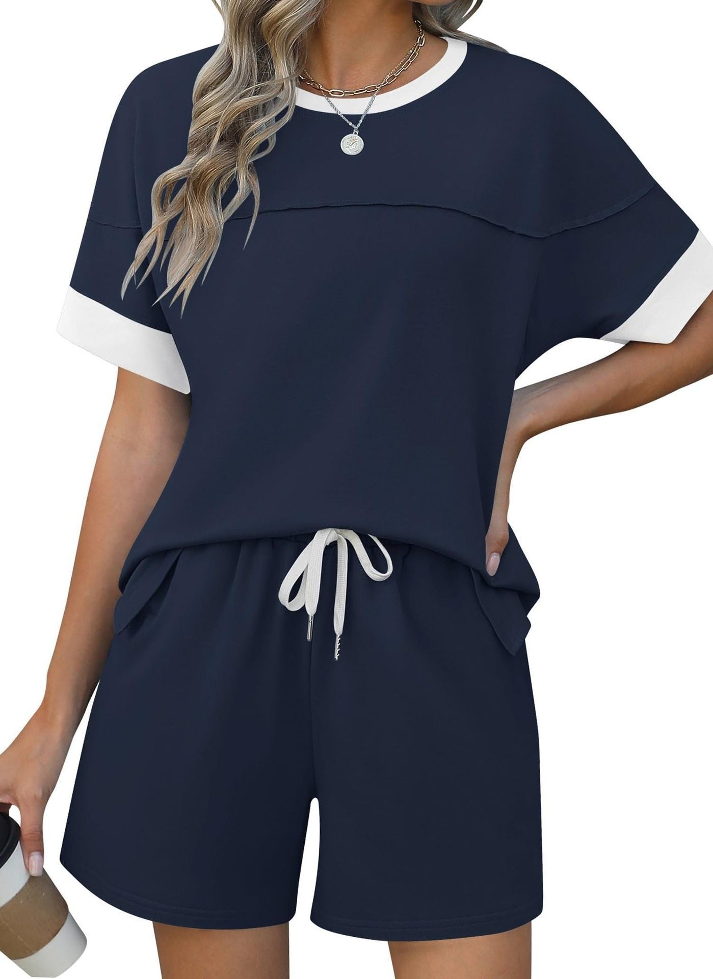 Dame afslappet sportssæt med elastisk talje og praktiske lommer Stilla