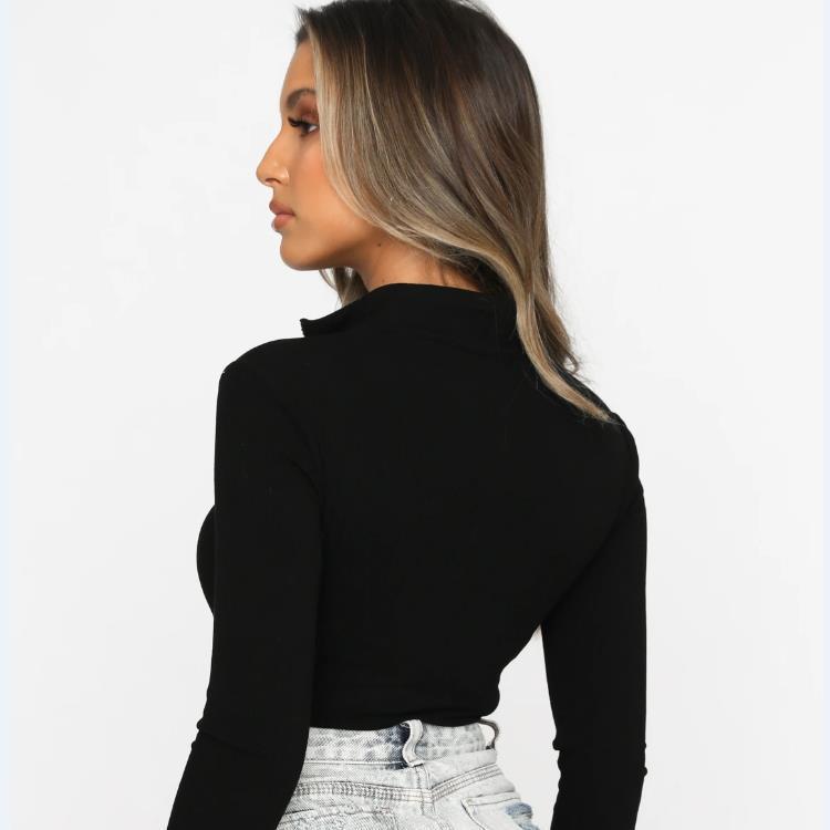 Dame Langærmet Bodysuit med moderne lynlås og figursyet design Stilla