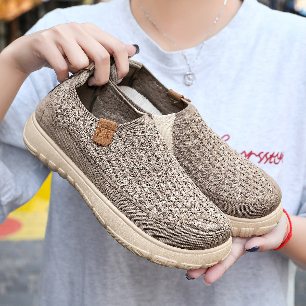 Femme Slip-On Gå Sneakers med åndbart strikkemateriale og fleksibel sål Stilla