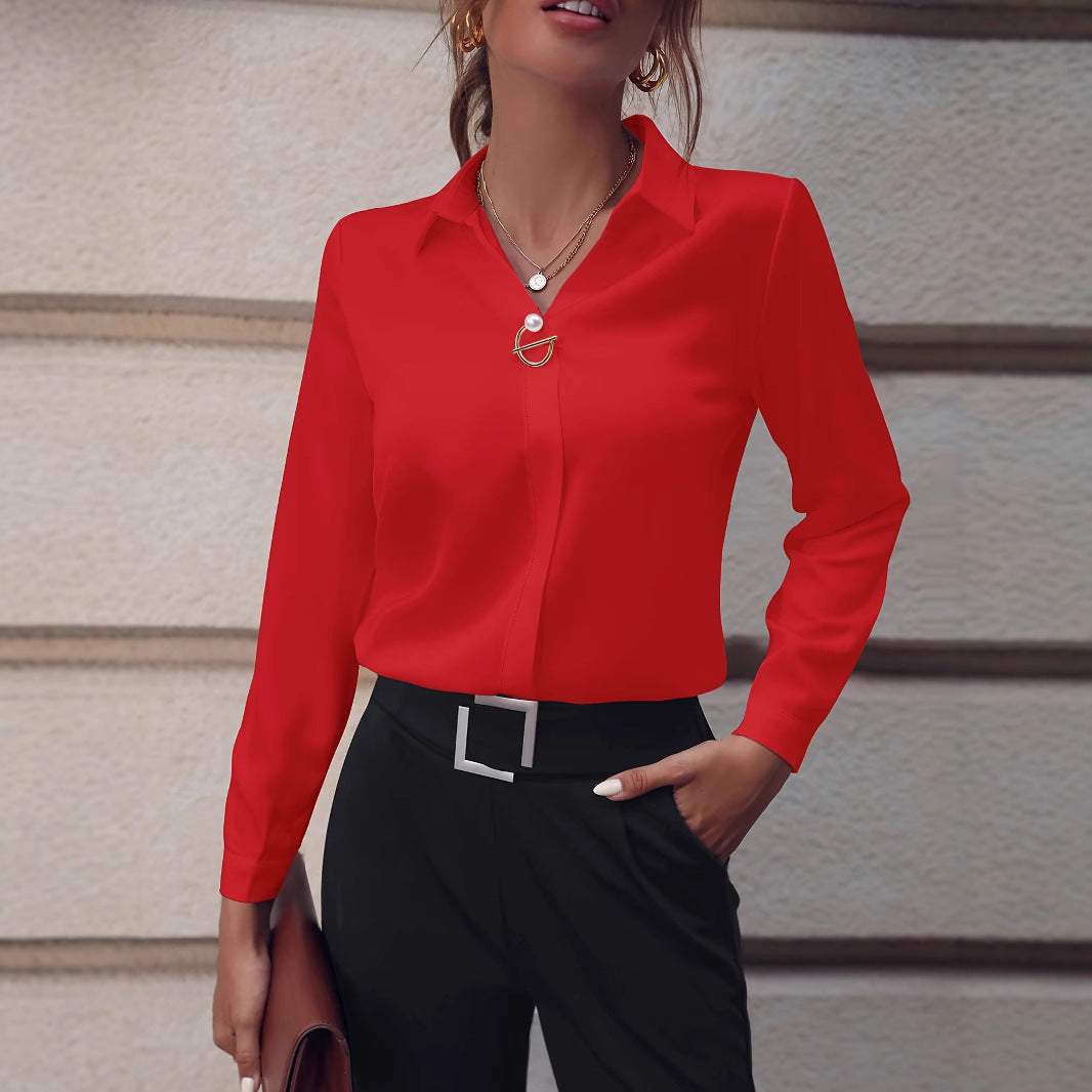 Dame Elegant Bluse med smidig tekstur og detaljeret knapliste Stilla