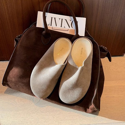 Dame hjemmesko af blødt nubuck med ergonomisk fodseng og stilfuldt design Stilla