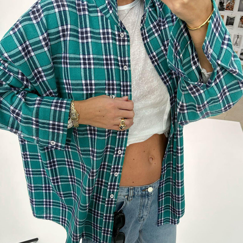 Dame ternet skjorte med knapbar design og modeknude Stilla