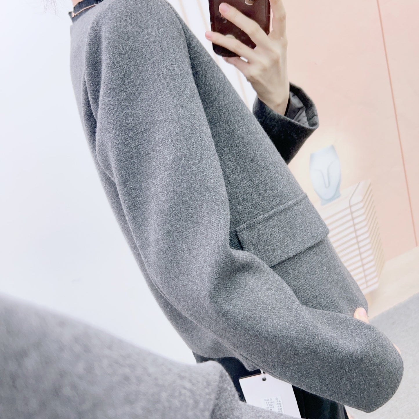 Dame elegant blazerjakke med skinnende knapdetaljer og praktiske lommer Stilla