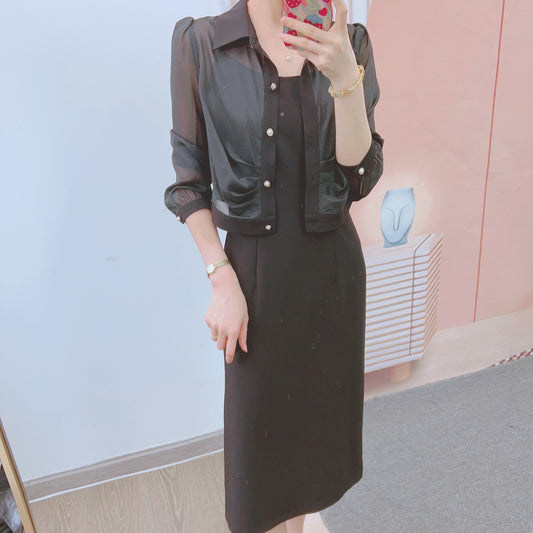 Dame elegant blusejakke med gennemsigtige ærmer og trendy knapdetaljer Stilla