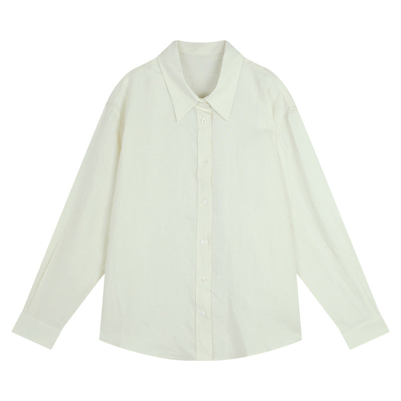 Dame afslappet langærmet bluse lavet af luftig bomuldsblanding med fine knapdetaljer Stilla