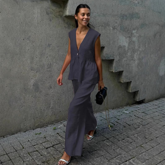 Dame luftig jumpsuit med elegant V-udskæring og taljering Stilla