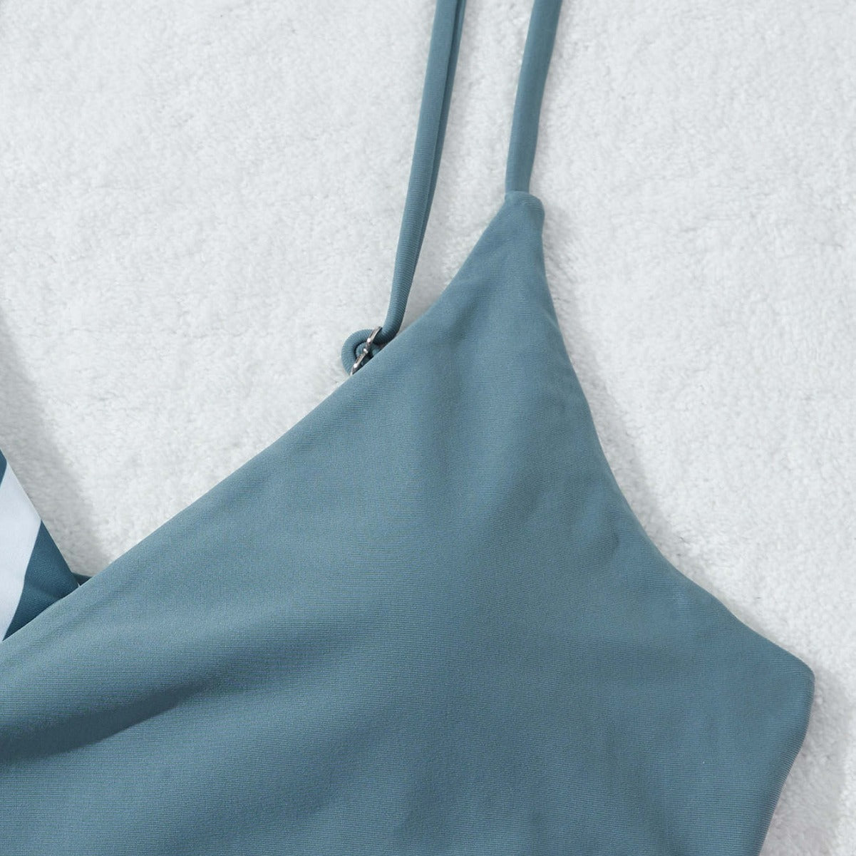 Dame Cut-Out stribet Bikini Sæt Stilla