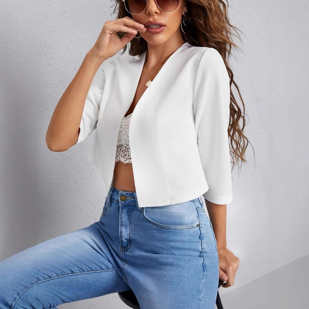 Dame cropped blazer med elegant silhuet og løs pasform Stilla