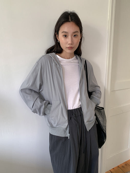 Dame afslappet hættejakke med praktiske lommer og gennemgående lynlås Stilla