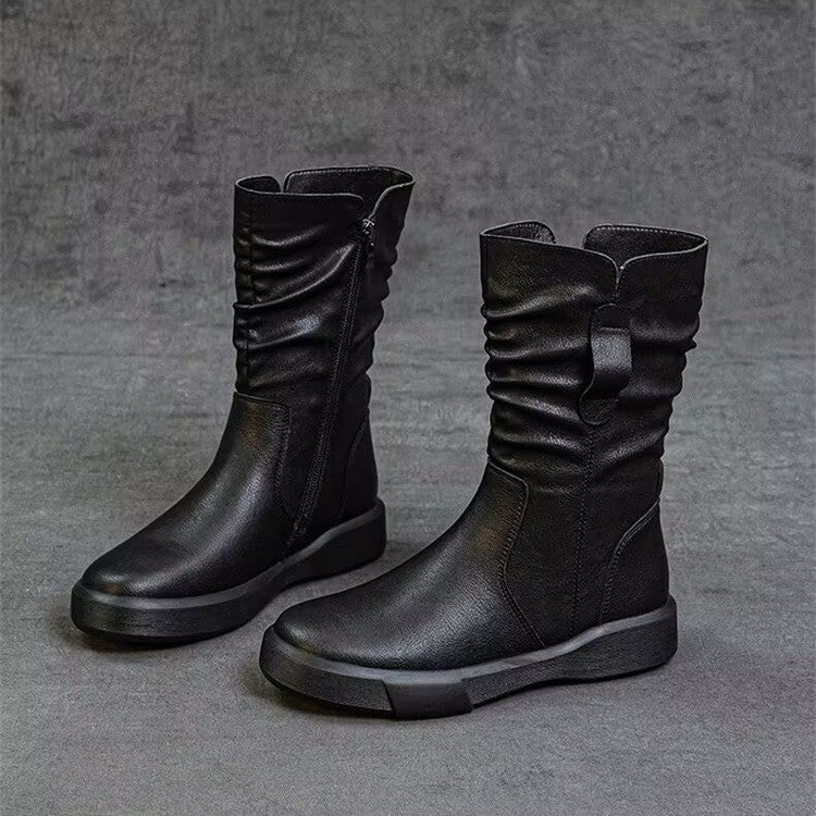 Dame afslappede støvletter med sidelukning og moderne plisseret design Stilla