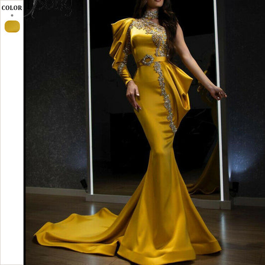 Dame Elegant aftenrobe med asymmetrisk flæser og kunstneriske dekorationer Stilla