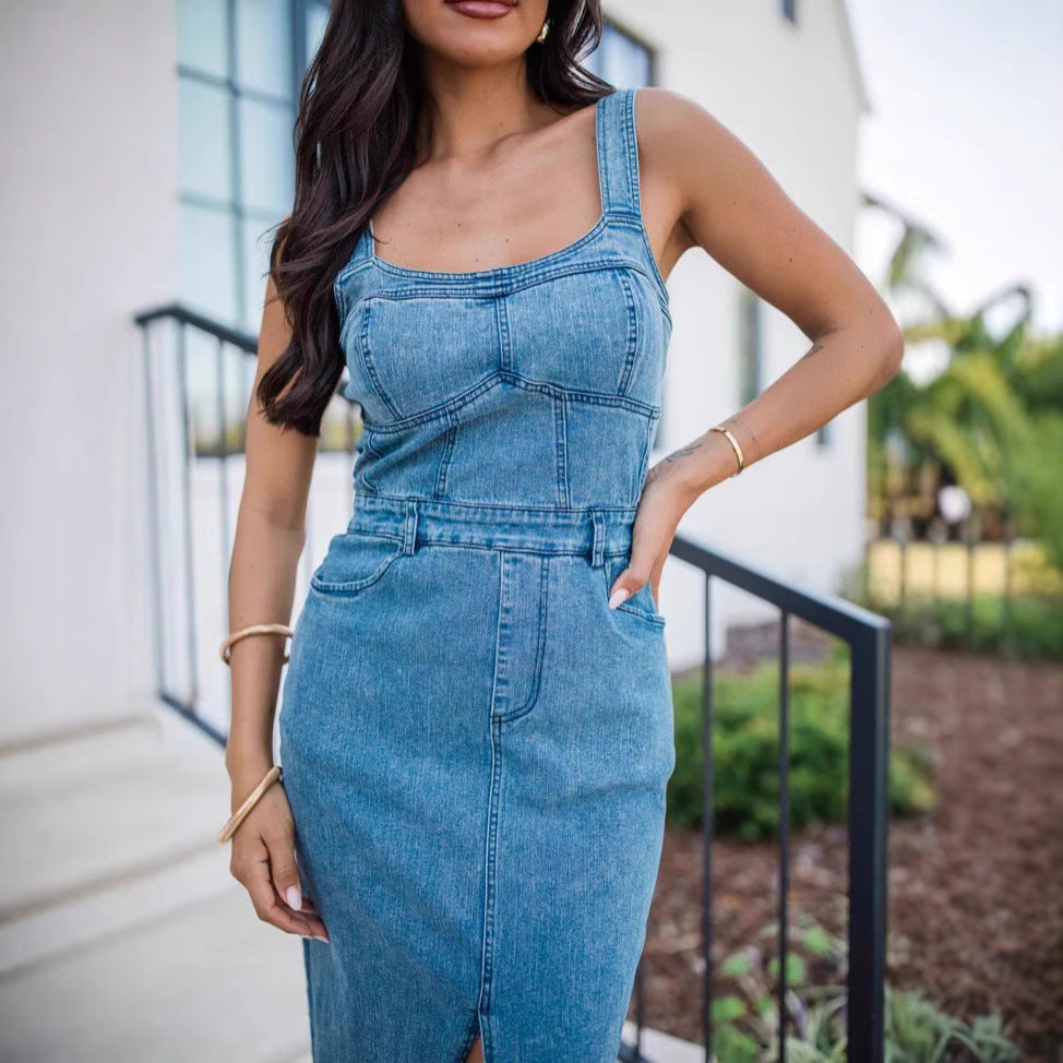 Dame Denim-Midi kjole med figursyet snit og praktiske lommer Stilla