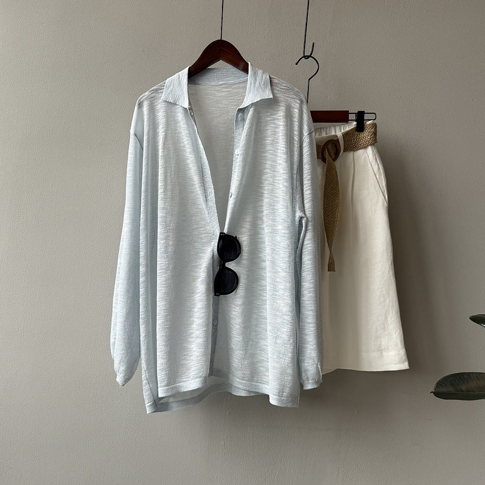 Dame afslappet skjorte med fashionabelt snit og detaljeknapliste Stilla