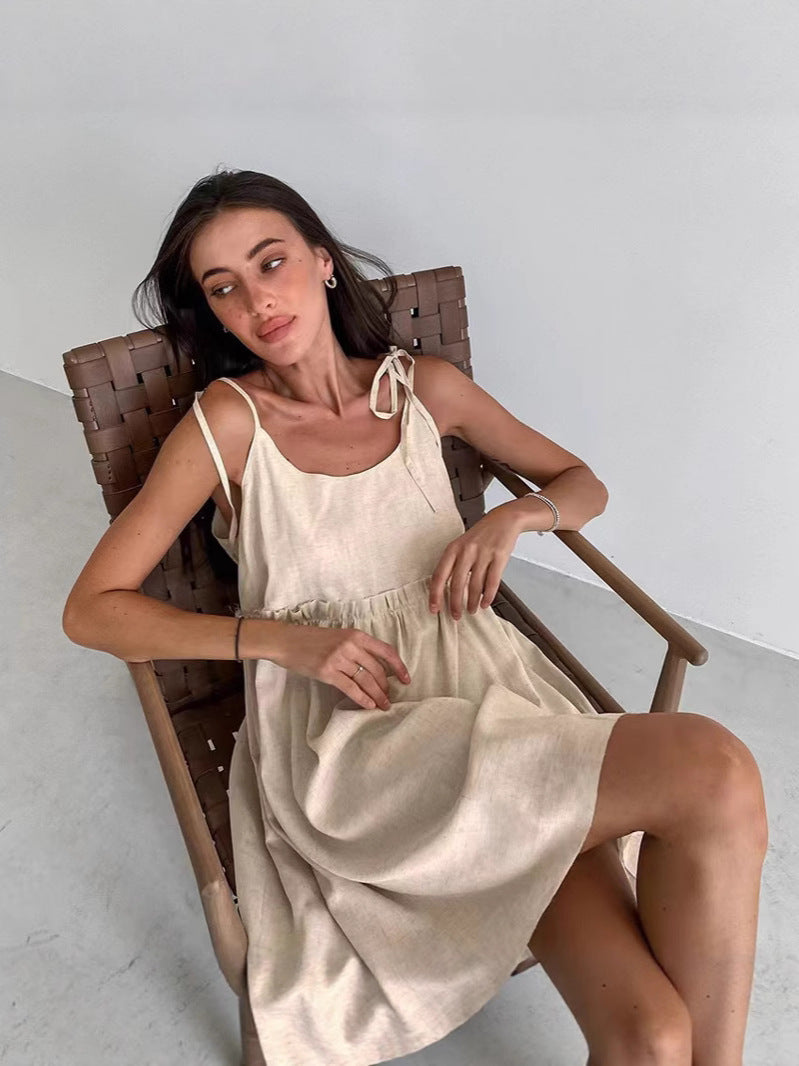 Dame afslappet spaghetti stropkjole med elastisk talje og dekorative sløjfer Stilla