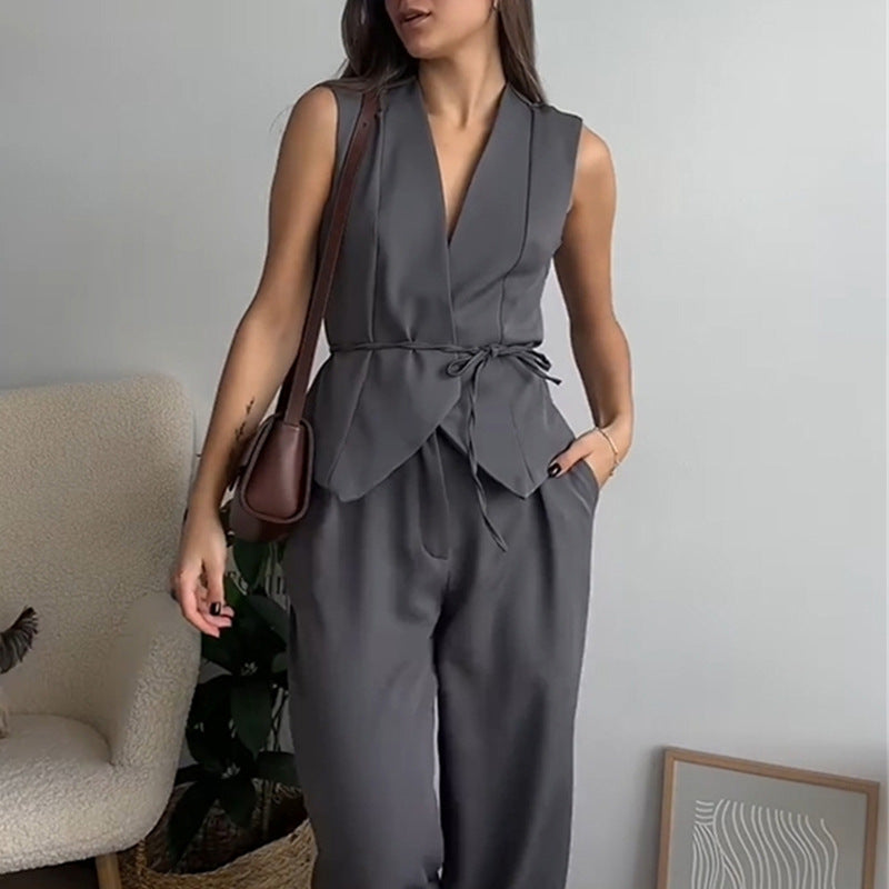 Dame jumpsuit med taljeret overdel og bredt ben Stilla