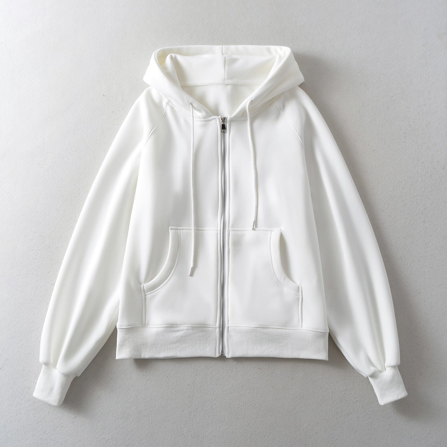 Dame afslappet hættejakke i oversized snit med sideindkapsling og høj kvalitet bomuldsblanding Stilla