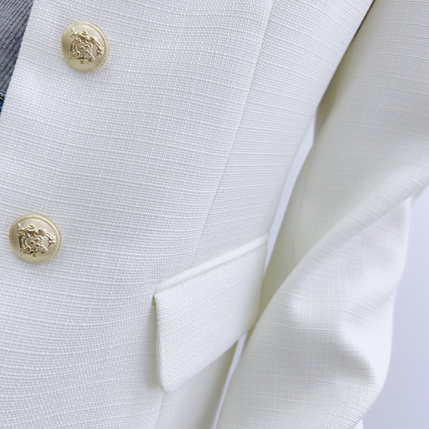 Dame Elegant Blazerjakke med gyldne knappedetaljer og struktureret design Stilla