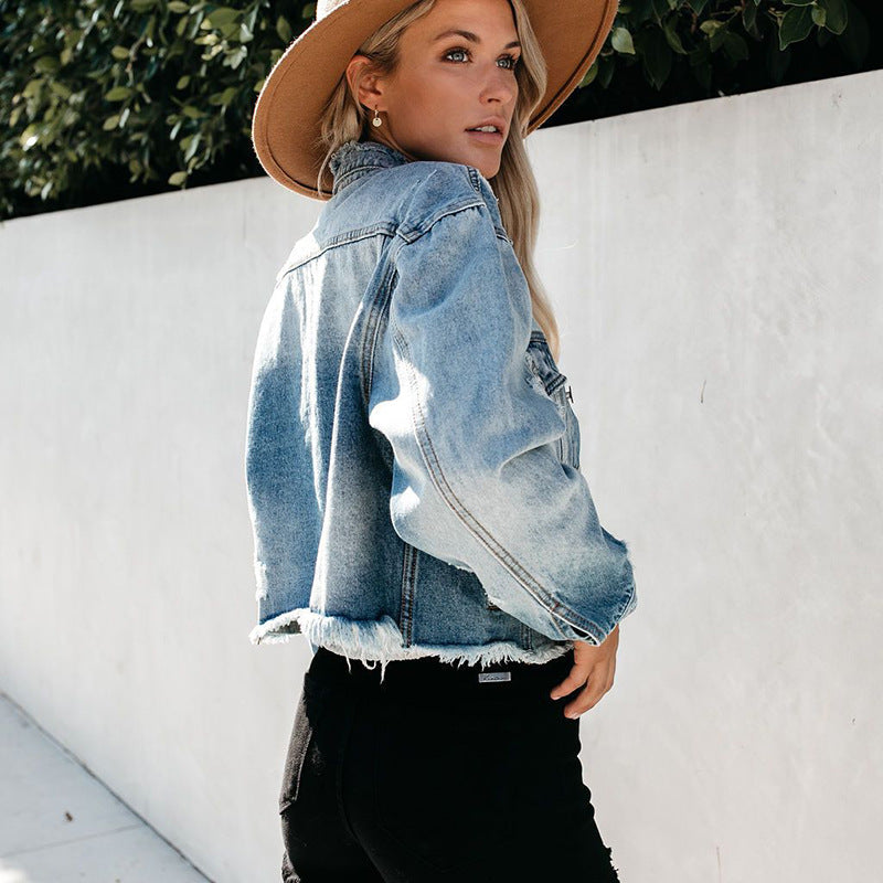 Dame afslappet denimjakke med stilfuldt used-look og iøjnefaldende frynser Stilla