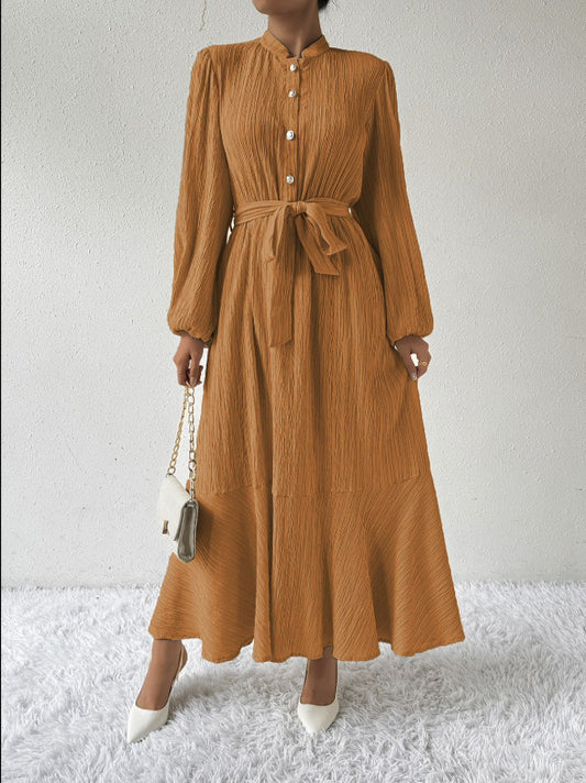 Dame elegant bluse med bindebælte og knapdetalje Stilla