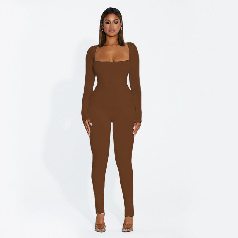 Dame Langærmet jumpsuit med dyb firkantet udskæring og figursyet design Stilla