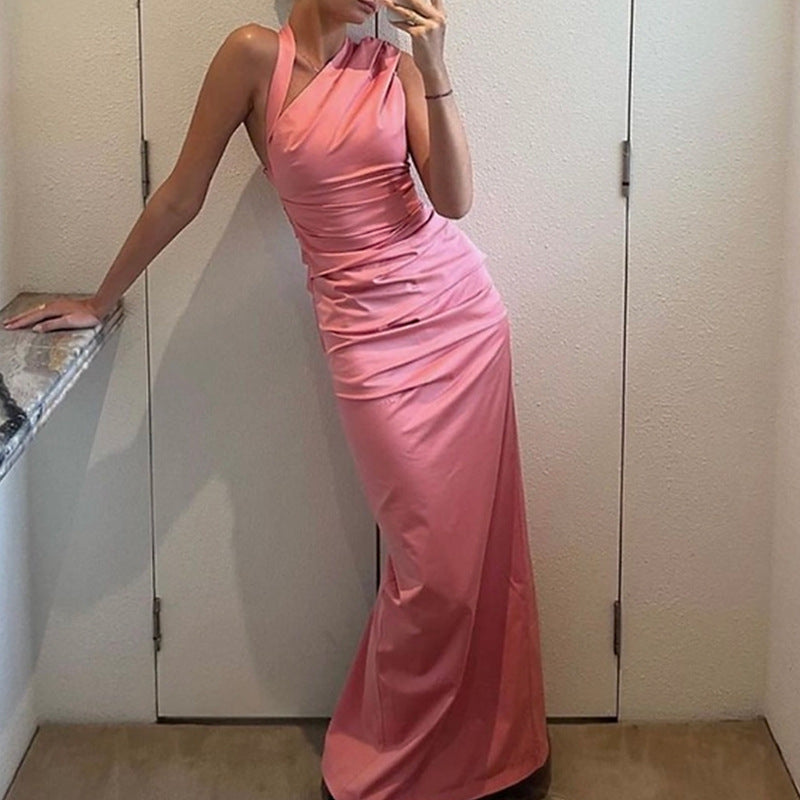 Dame elegant etuikjole med asymmetrisk overdel og figursyet snit Stilla