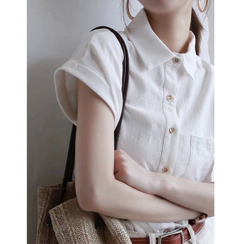 Dame afslappet kortærmet skjorte med klassisk krave og praktiske lommer Stilla